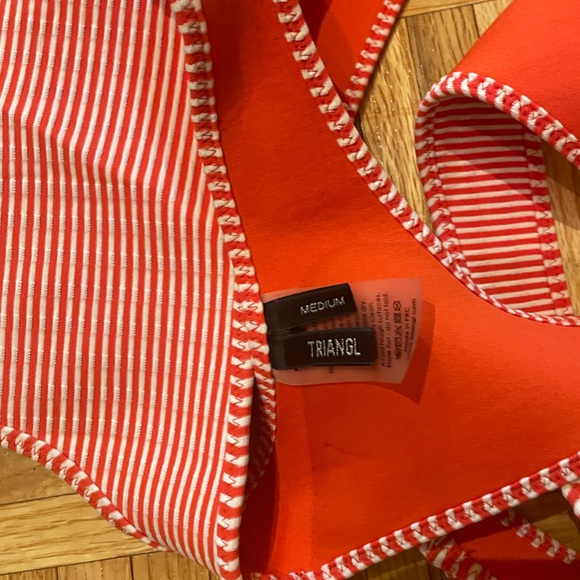 TRIANGL Valentine red & white striped bikini top - Picture 4 of 5